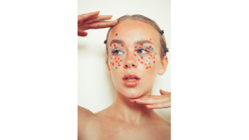 ÖNCE SEVDİREN SONRA SOĞUTAN SONRA BAYILTAN