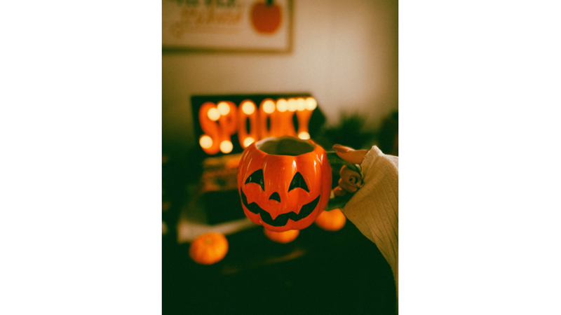 EVİNİZİN BİR KÖŞESİ CADILAR BAYRAMI RUHUNU YANSITSIN