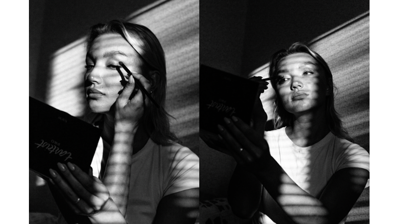 İLHAMLIK POZLAR: MAKYAJ YAPARKEN BEN