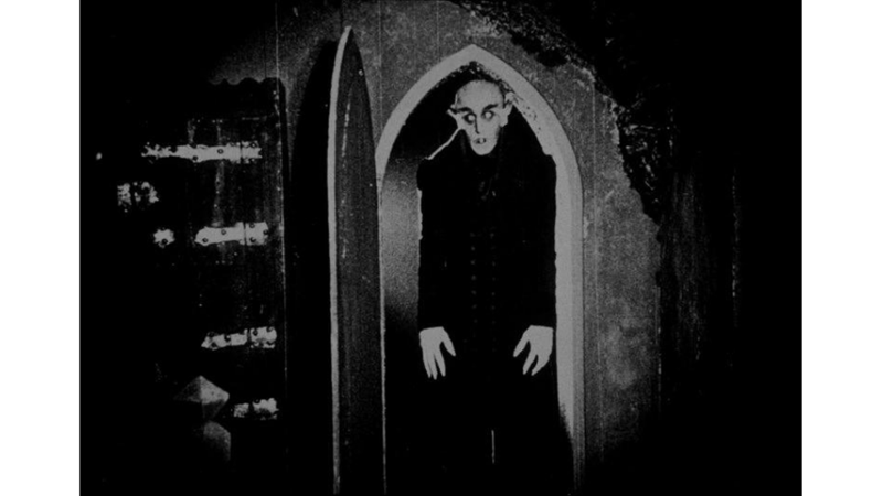 NEREDEN GELDİ BU CANAVARLAR?: VAMPİR, ZOMBİ VE KURTADAMLAR