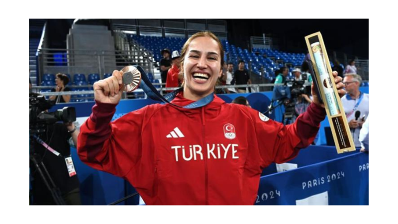 BUSE TOSUN ÇAVUŞOĞLU BRONZ MADALYA KAZANDI