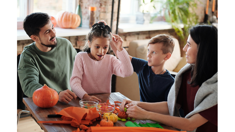 CADILAR BAYRAMI'NIN AİLE EĞLENCESİ HALİ: KOSTÜM, DEKOR VE YİYECEKLER (PART II)
