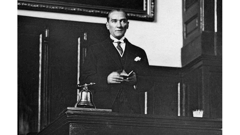 1 KASIM: SALTANATIN KALDIRILMASI VE HARF DEVRİMİ