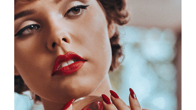 GÜNÜN MAKYAJI: RETRO HAVASI OLAN KLASİK MAKYAJ