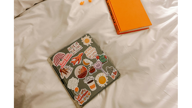 HALA KİTAPLARI VEYA BELGELERİ DİJİTAL EKRAN YERİNE BASILI ŞEKİLDE OKUMAYI TERCİH EDEN KAÇ KİŞİYİZ?