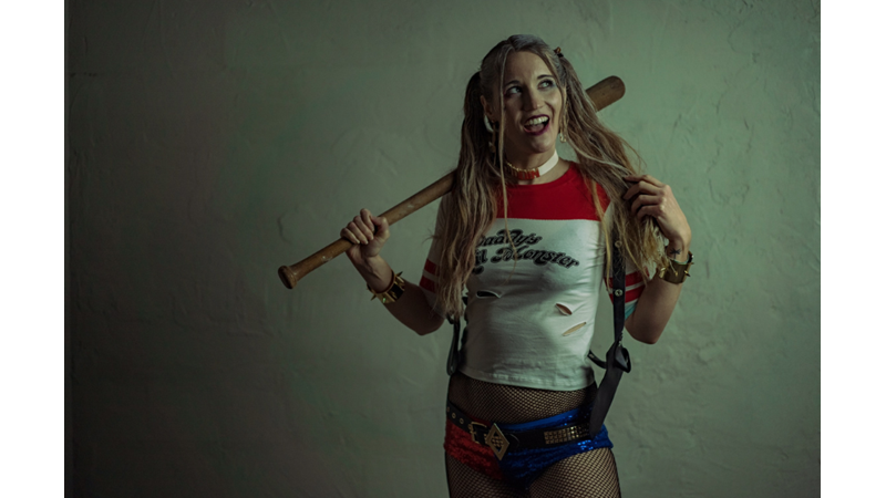 ÇİFTLER İÇİN İLHAMLIK CADILAR BAYRAMI KOSTÜMÜ (BONUSLU)