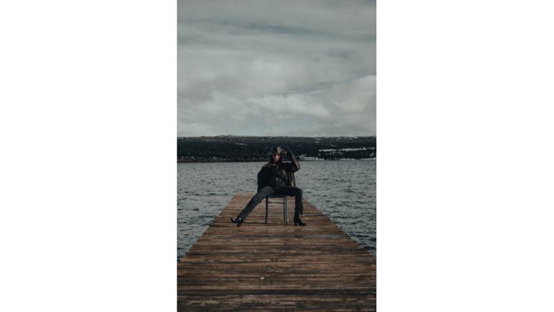 SİYAH SEVERLERE SONBAHARDAN KIŞA GEÇİŞ KOMBİNİ