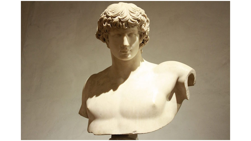 MİTOLOJİDE SKANDAL SEVGİLİ: ANTİNOUS