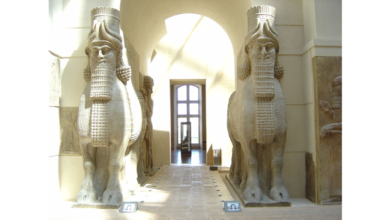 LAMASSU HEYKELİ