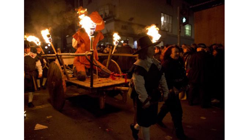 ŞENLİK ATEŞİ FESTİVALİ: BONFIRE NIGHT FESTIVAL