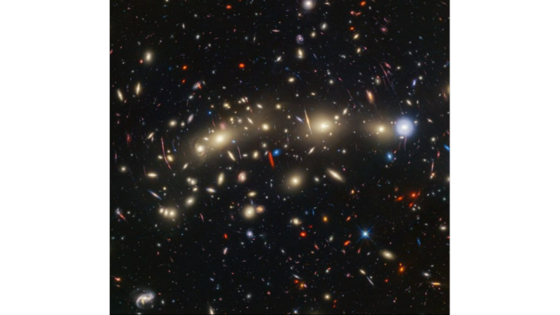 COLOURS OF GALAXIES ACCORDING TO THEIR DISTANCE -Friendz10