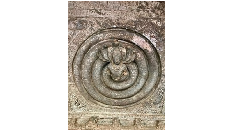 YAĞMUR VE BEREKET GETİREN YARI İNSAN YARI YILAN: NAGA