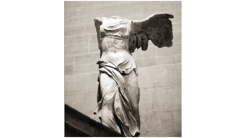 KANATLI ZAFER HEYKELİ