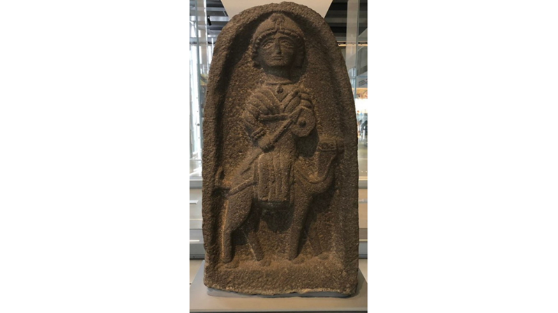 YILDIZ VE AY TANRIÇASI: ALLAT