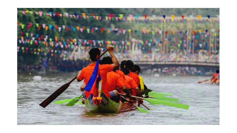 YAŞASIN SUYUN TERS AKIŞI: BON OM TOUK