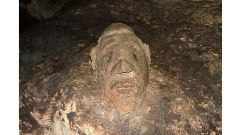 BİR SÜRÜ HAYALET Mİ?: PHI