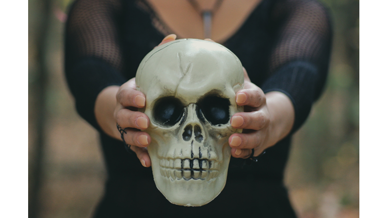 EVDEKİ KIYAFETLERİNİZLE CADILAR BAYRAMI KOSTÜMÜ HAZIRLAYIN