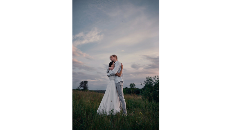 İLHAMLIK POZLAR: ŞEHİRDEN UZAK SEVDİĞİNE YAKIN