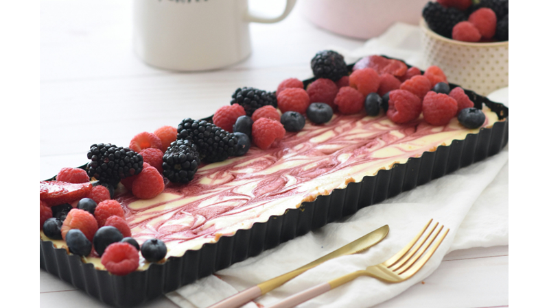 YEMELERE DOYAMAYACAĞINIZ TART KALIBINDA ÇİKOLATALI KEK TARİFİ İLE KARŞINIZDAYIZ!