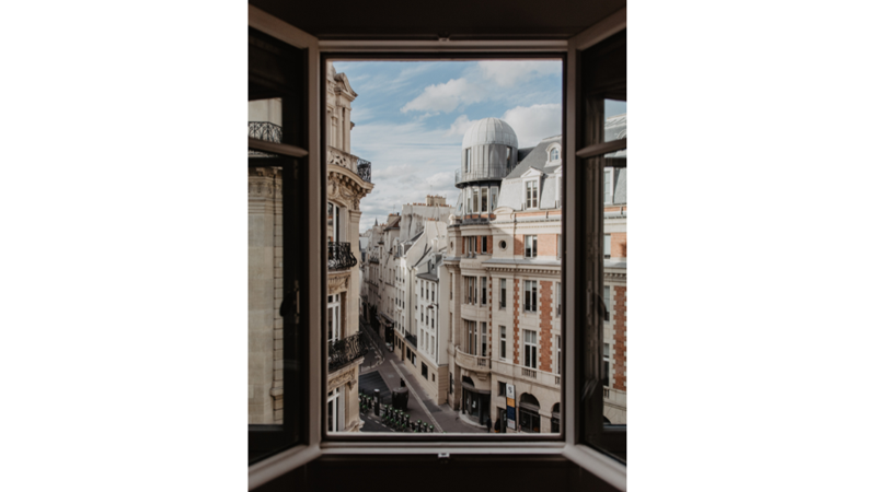 PENCERENİZ NEREYE AÇILSIN İSTERSİNİZ?