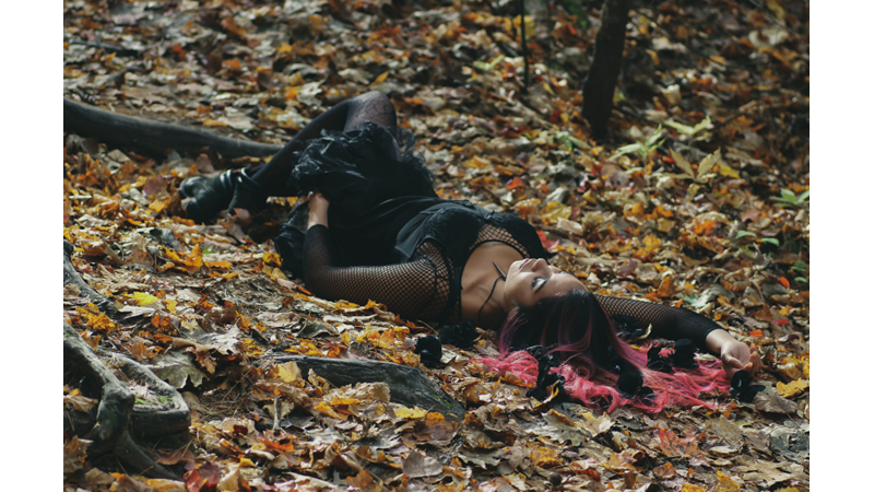 EVDEKİ KIYAFETLERİNİZLE CADILAR BAYRAMI KOSTÜMÜ HAZIRLAYIN