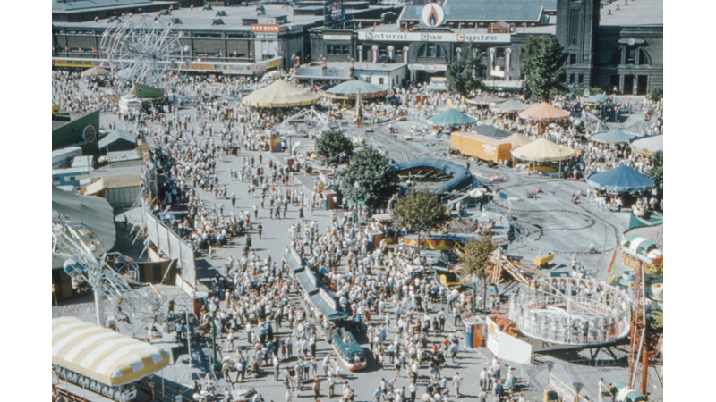 ESKİ ALBÜMLERİ KARIŞTIRIYORUZ: KANADA (I)