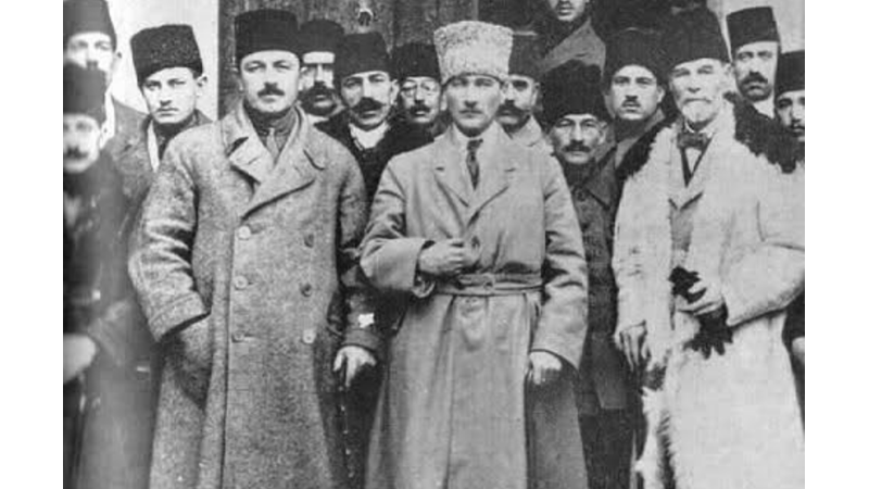 28 KASIM: İZNİK'İN DÜŞMAN İŞGALİNDEN KURTULUŞUNUN 100. YILI KUTLU OLSUN!
