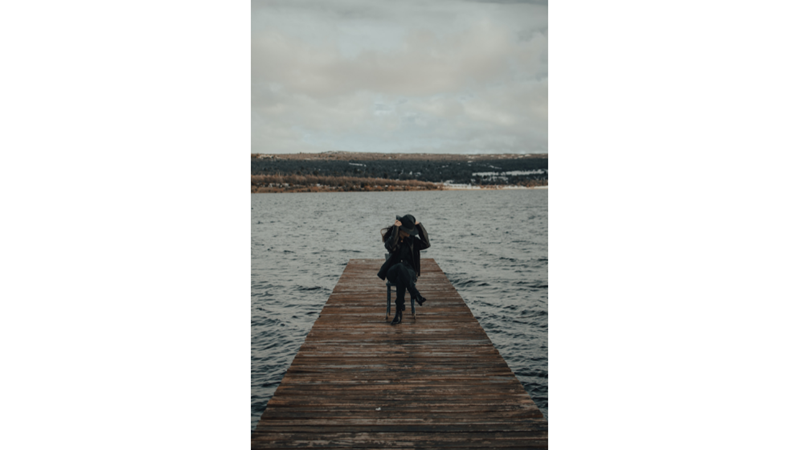 SİYAH SEVERLERE SONBAHARDAN KIŞA GEÇİŞ KOMBİNİ