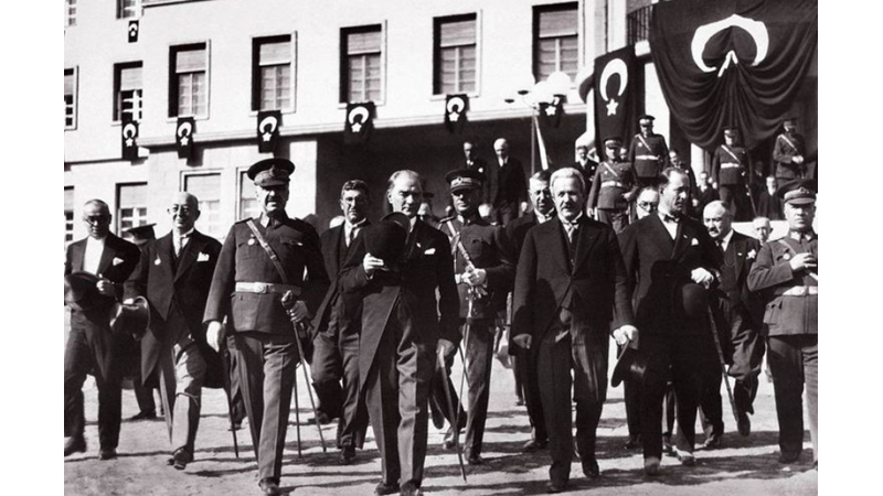 ATATÜRK'ÜN AĞZINDAN CUMHURİYETİN İLANI