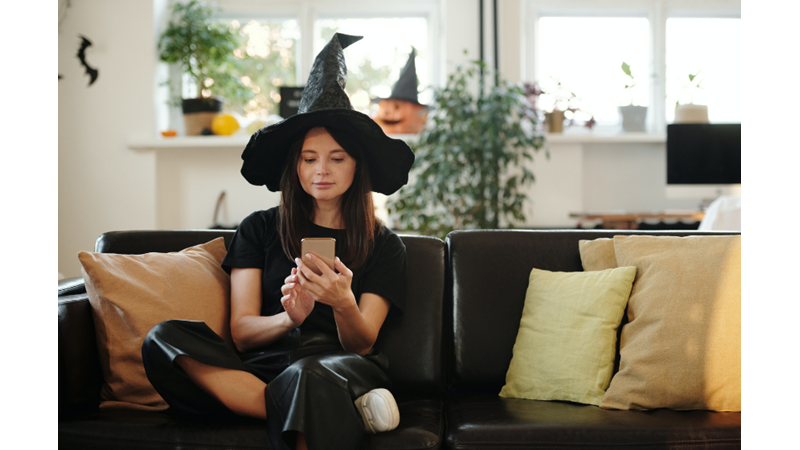 CADILAR BAYRAMI'NIN AİLE EĞLENCESİ HALİ: KOSTÜM, DEKOR VE YİYECEKLER (PART I)