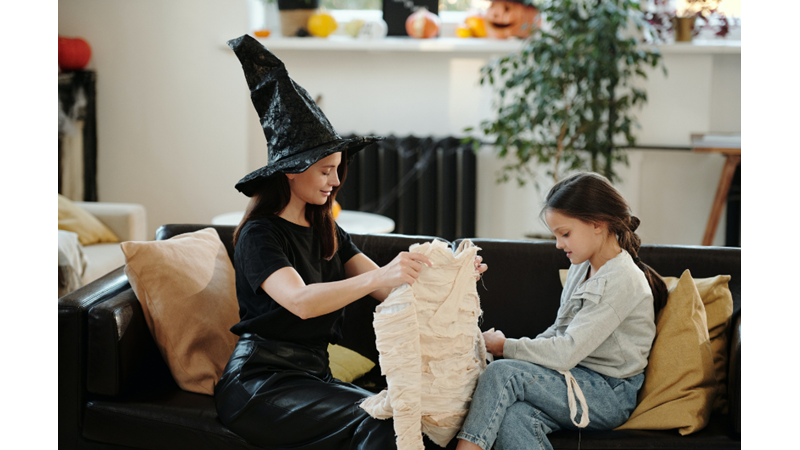 CADILAR BAYRAMI'NIN AİLE EĞLENCESİ HALİ: KOSTÜM, DEKOR VE YİYECEKLER (PART I)