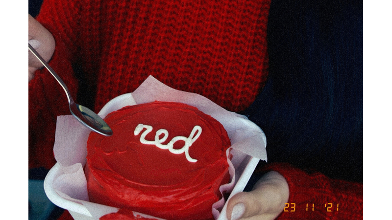 CADILAR BAYRAMI SOFRANIZ İÇİN RED VELVET PASTA