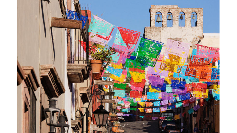 ÖLÜLER GÜNÜ: DIA DE IOS MUERTOS