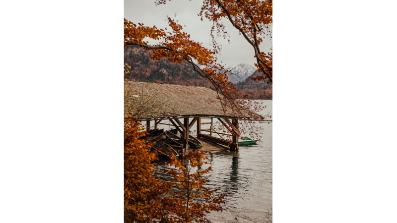 İLHAMLIK POZLAR: SONBAHAR RENKLERİNE KENDİNİ KAPTIRMAK