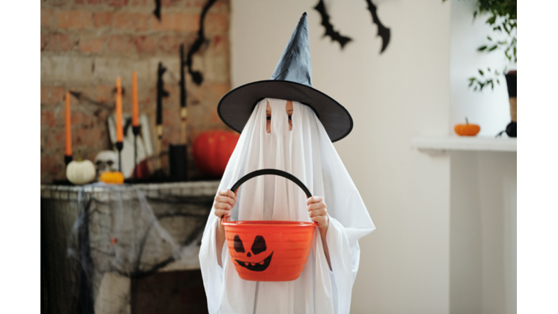 CADILAR BAYRAMI'NIN AİLE EĞLENCESİ HALİ: KOSTÜM, DEKOR VE YİYECEKLER (PART I)