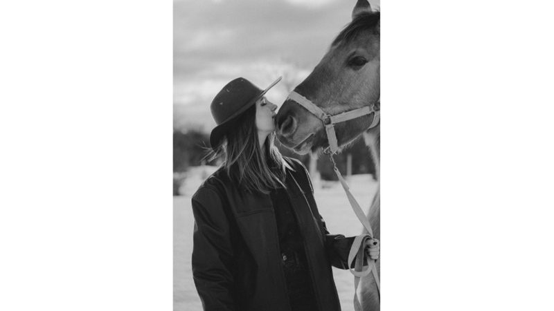 SİYAH SEVERLERE SONBAHARDAN KIŞA GEÇİŞ KOMBİNİ