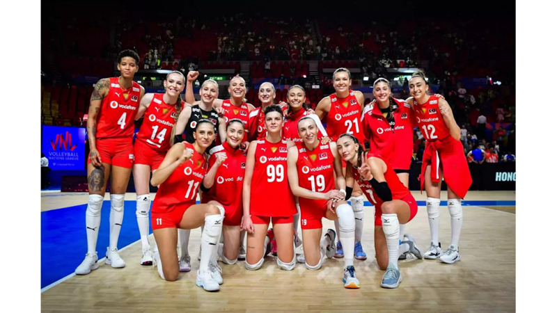 FİLENİN SULTANLARI YARI FİNALE YÜKSELDİ!