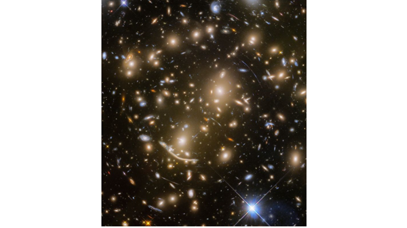 GRAVITATIONAL ATTRACTION DISRUPTING LIGHT FROM GALAXIES: ABELL 370