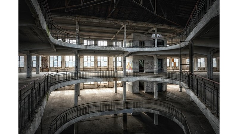 Kapanmayacak Boşluklar