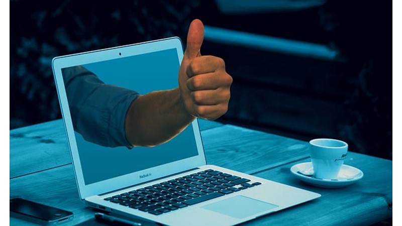 Kabul Etmek ya da İsyan Etmek