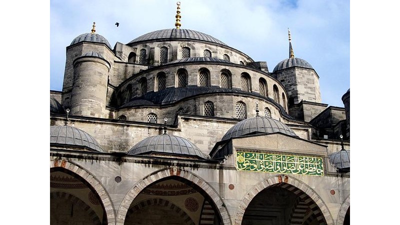 Osmanlı Devleti’nde Gayrimüslimler