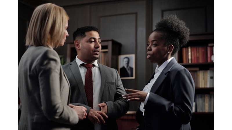 Kimseyi Karşısına Alamamak