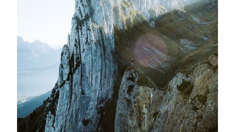 Kaçınılmaz Düşüş