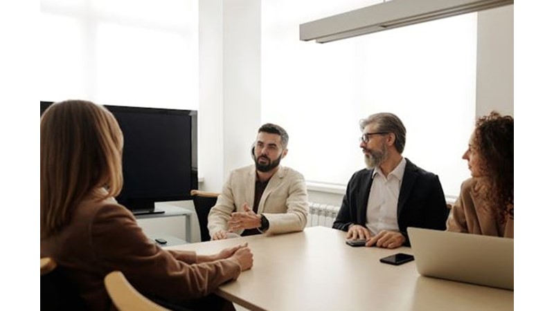 Bir Yalanı Savunma Çabası