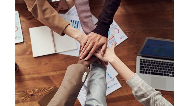 Bir Arada Olabilen İnsanlar