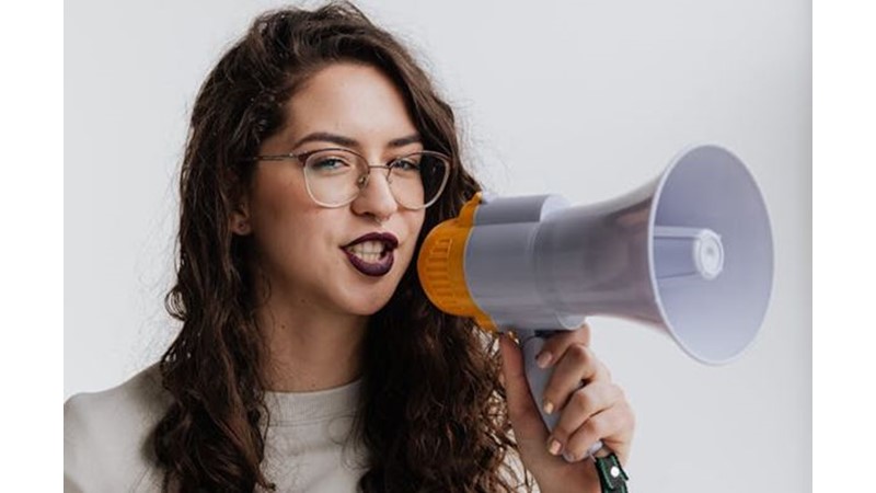 Abartmak İçin Konuşanlar