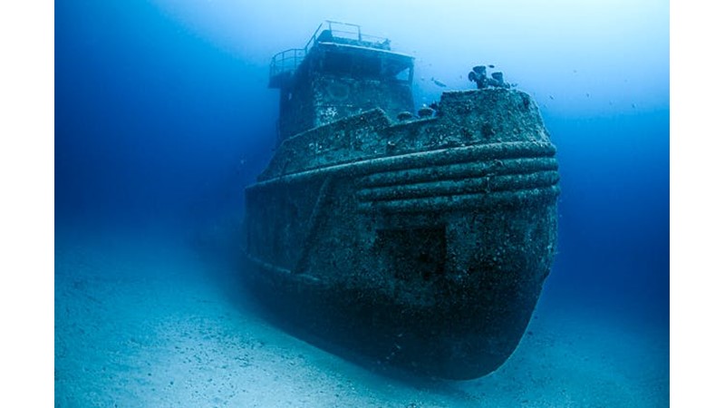 Güçlü Baş Zayıf Ayaklar