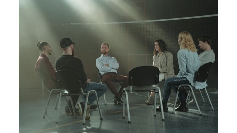 Sosyal Ortama Takılı Kalmak