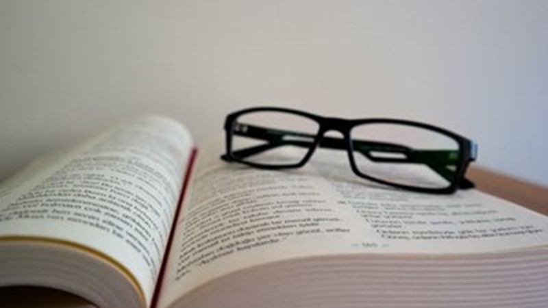 Hikayelerle Anlatım