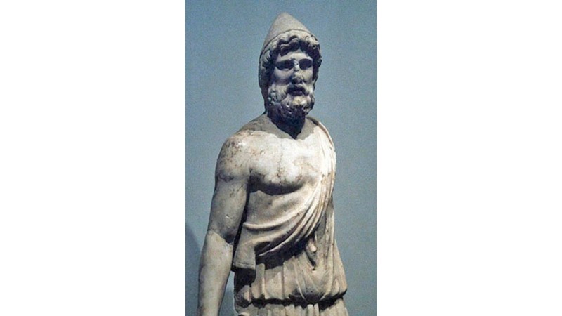 GARİBANIN YÜZÜ GÜLÜR MÜ: HEPHAESTOS